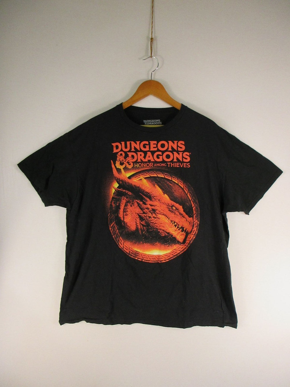 Dungeons Dragons T-Shirt Mens 2XL Black Honor Among Thieves Dragon Graphic Tee