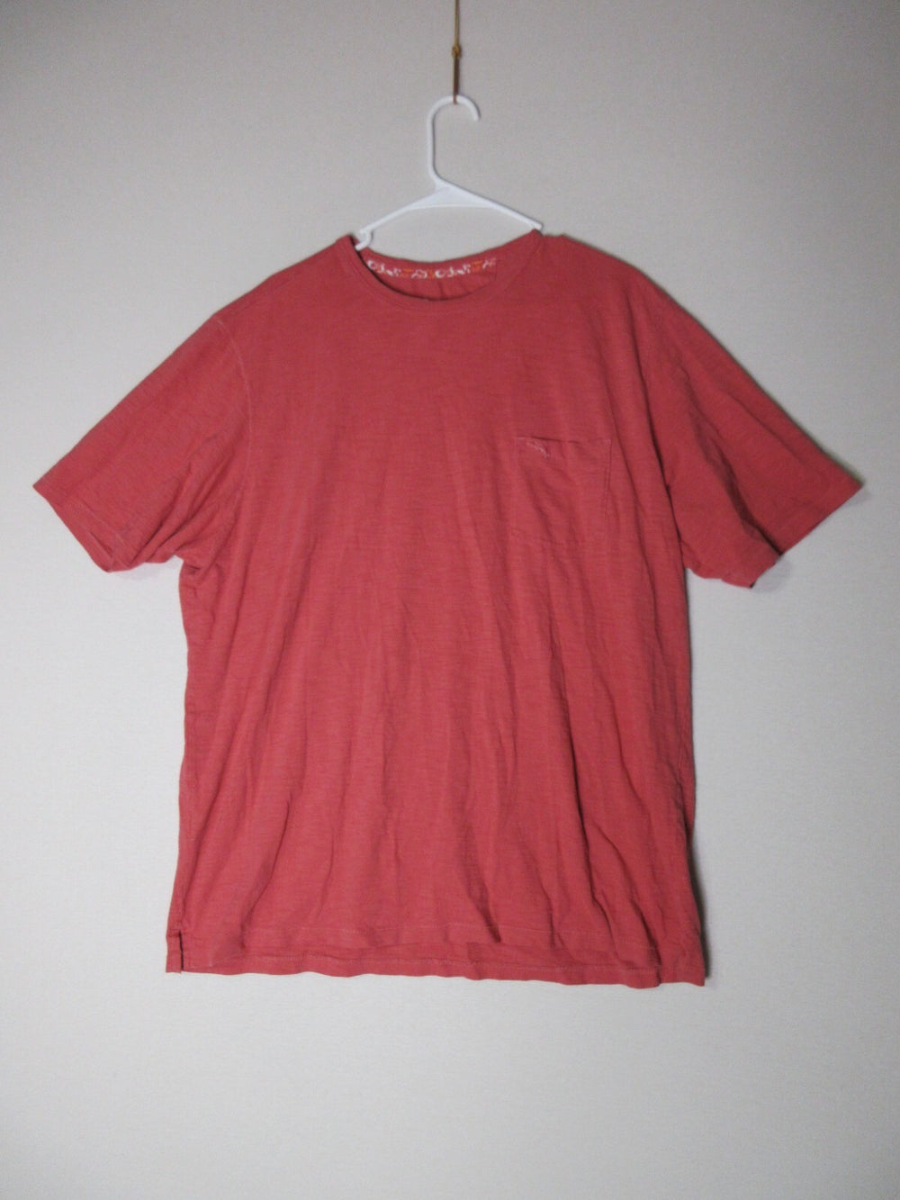 Tommy Bahama Mens Relaxed Fit Crew Neck T-Shirt Short Sleeve Pocket Size XL Pink