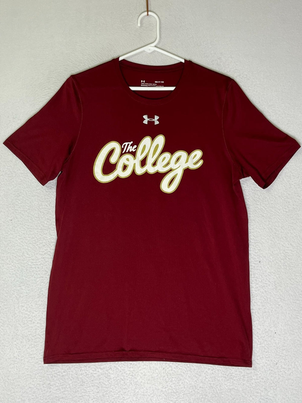 Under Armour Maroon Crew Neck T Shirt Heatgear Loose The College Mens Size Small