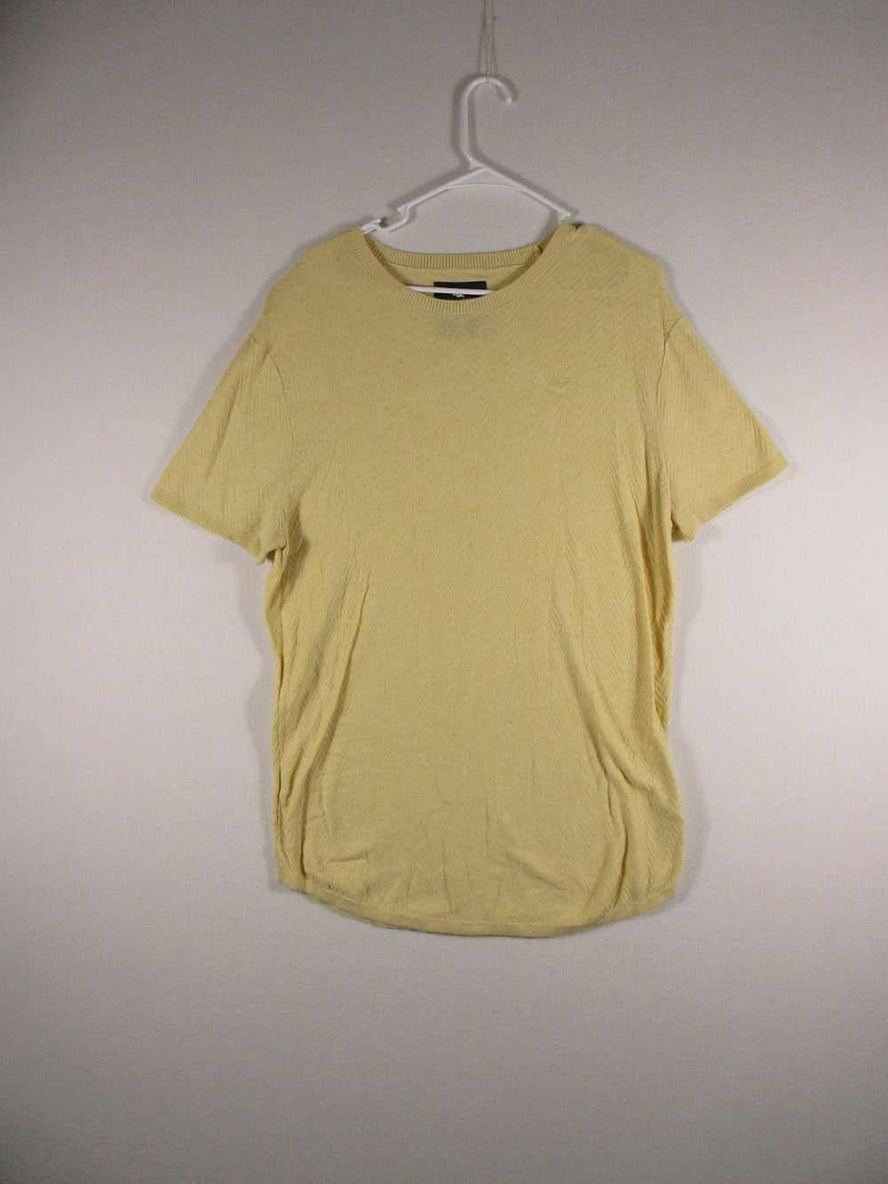 Hollister California Mens T-Shirt Short Sleeve Crew Neck Size XL Yellow
