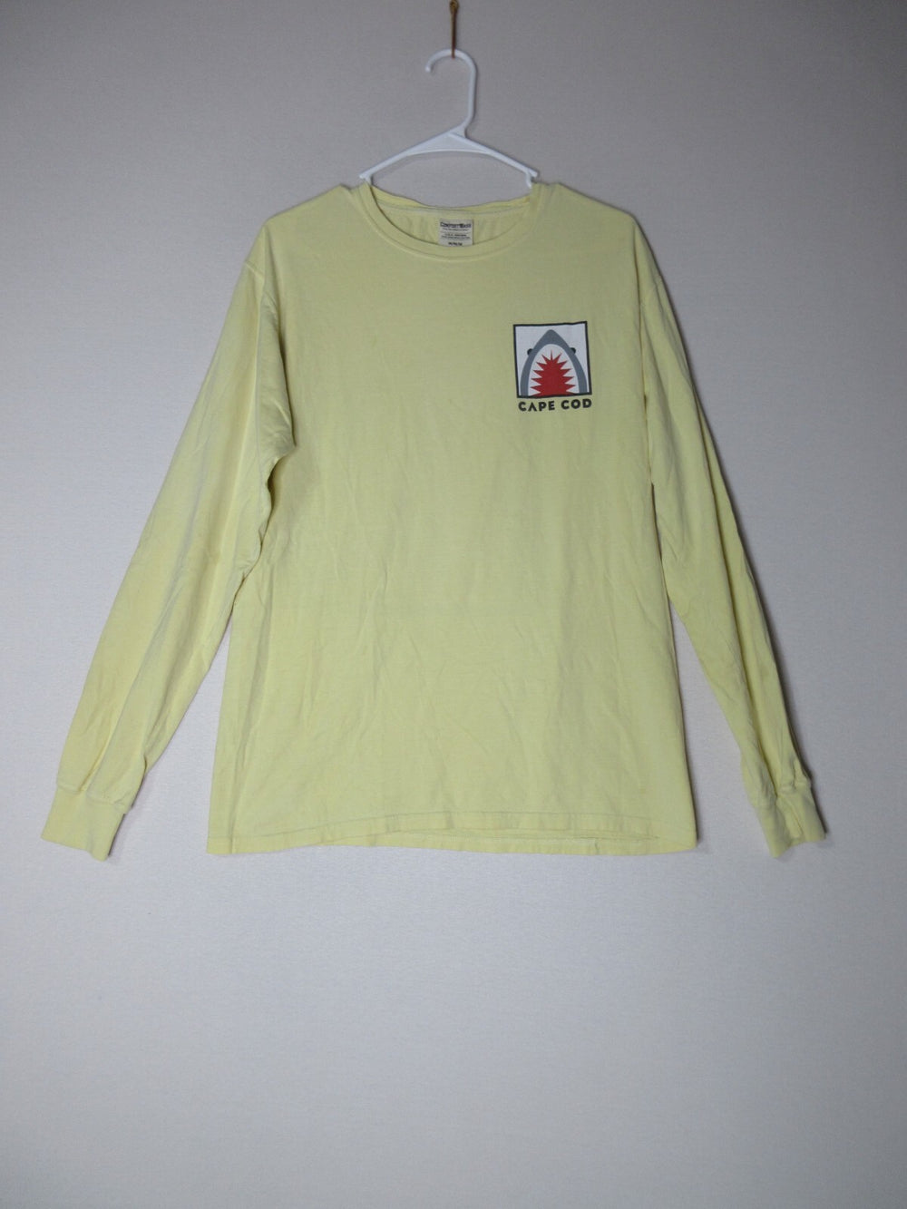 Hanes Mens Regular Fit Cape Cod Crew Neck T-Shirt Long Sleeve Size M Yellow