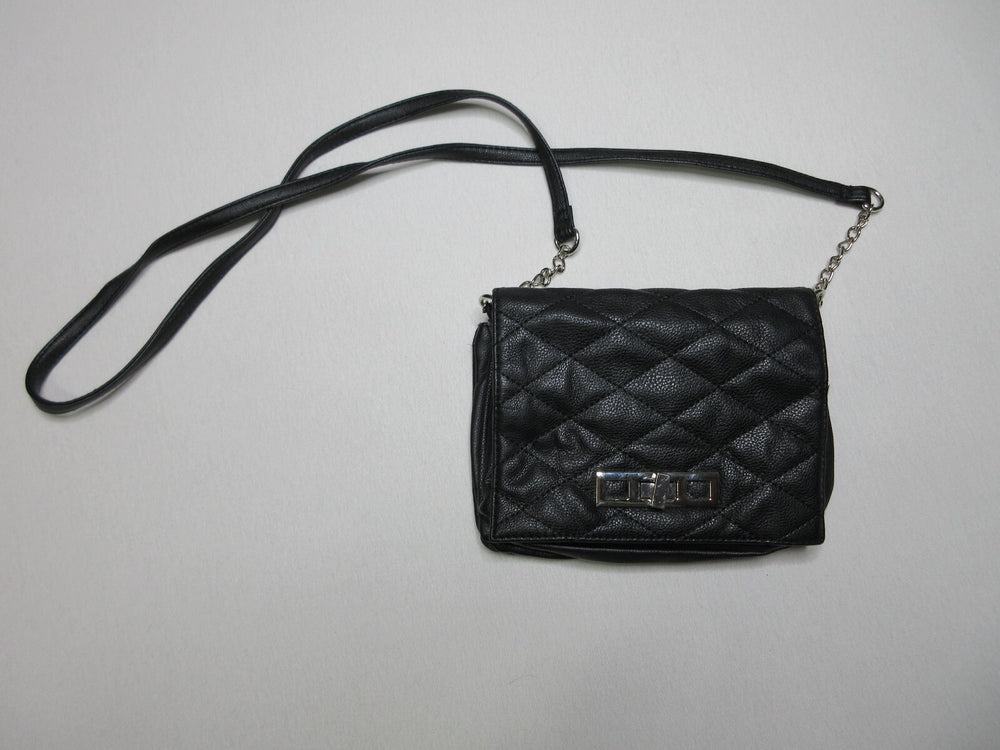 Candies Womens Leather Crossbody Bag Zip Pockets Adjustable Strap One Size Black