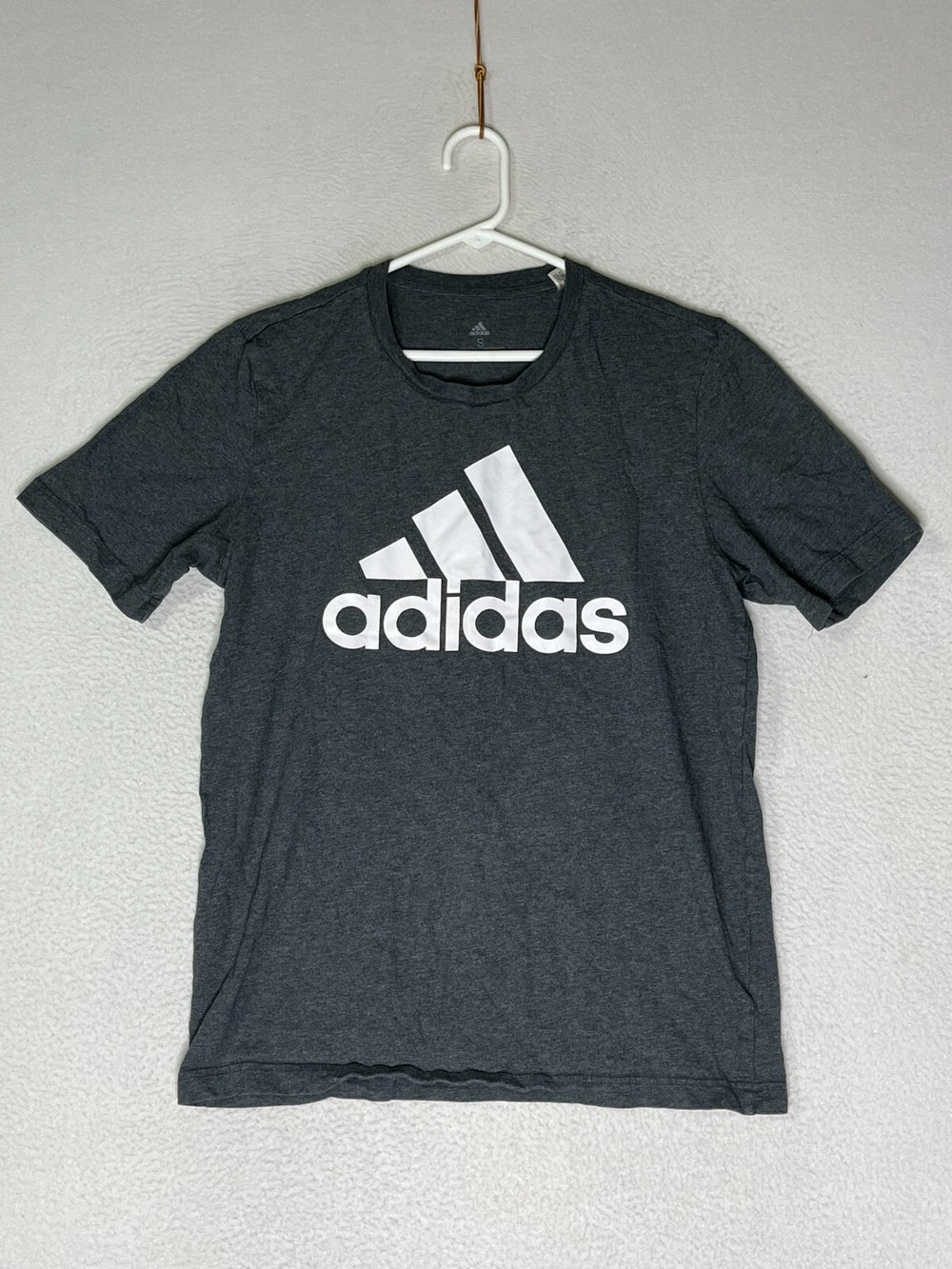 Adidas Gray Crew Neck T Shirt Graphic Print Short Sleeves Mens Size Small
