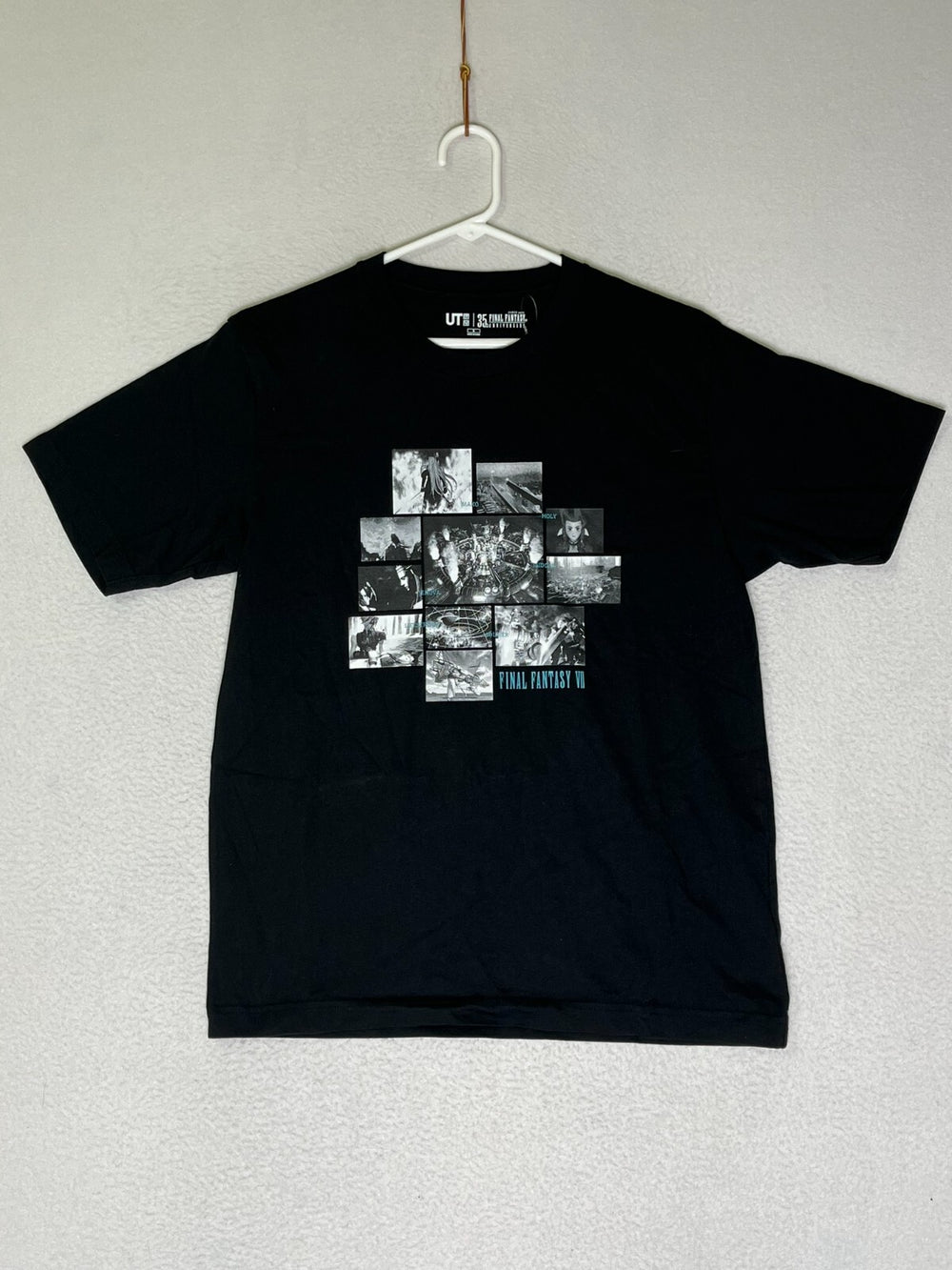 Uniqlo Black Crew Neck T Shirt Short Sleeve 100%Cotton Graphic Mens Size Small