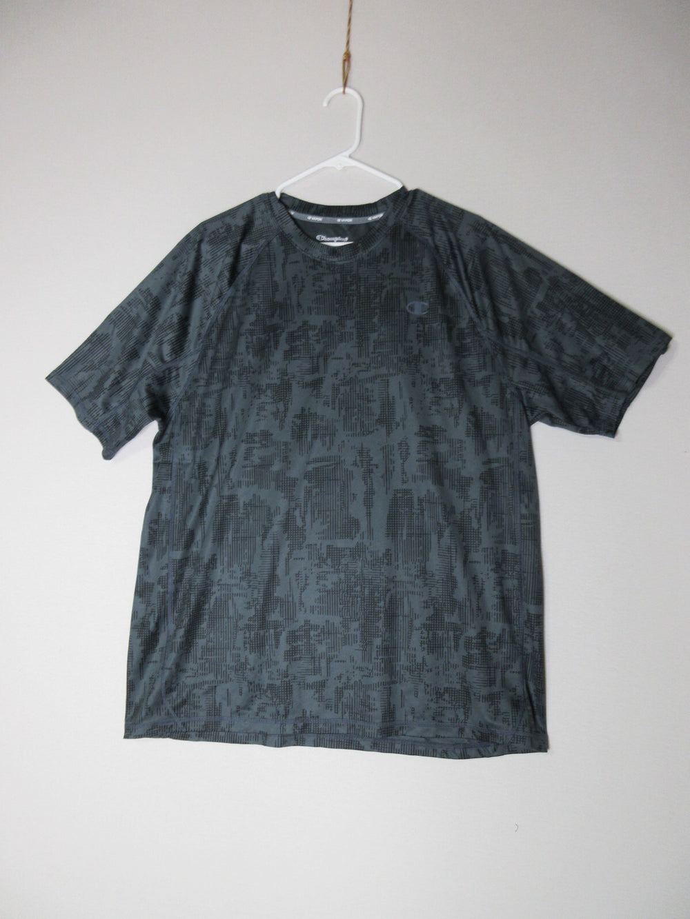 Champion Mens Geometric Print Classic Fit Crew Neck T-Shirt Long Sleeve Size XL