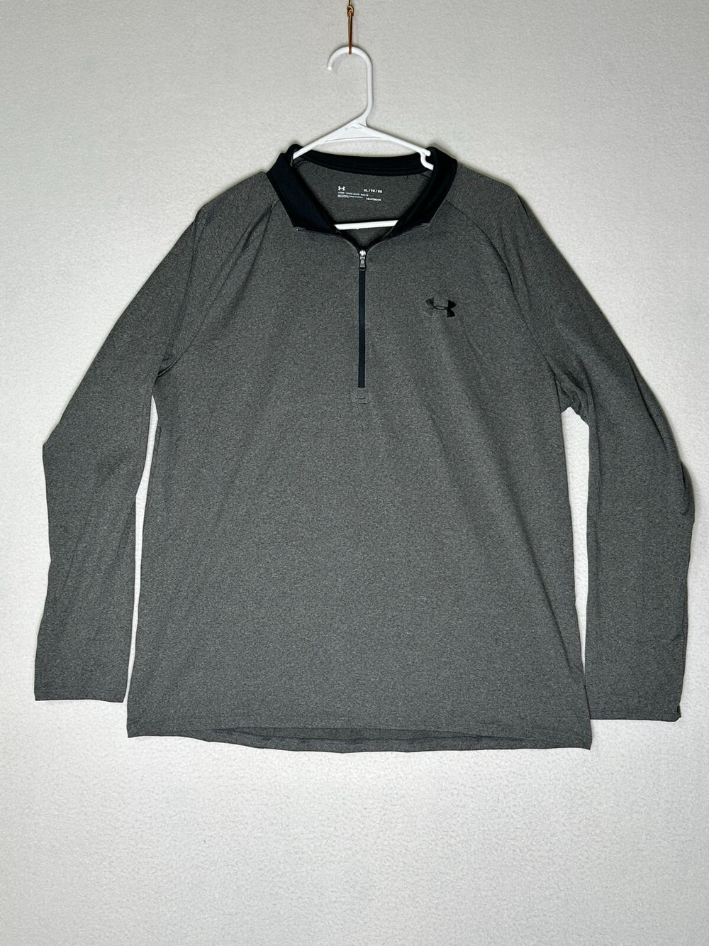 Under Armour Grey Quarter Zip Light Weight Sweatshirt Men's Size XL