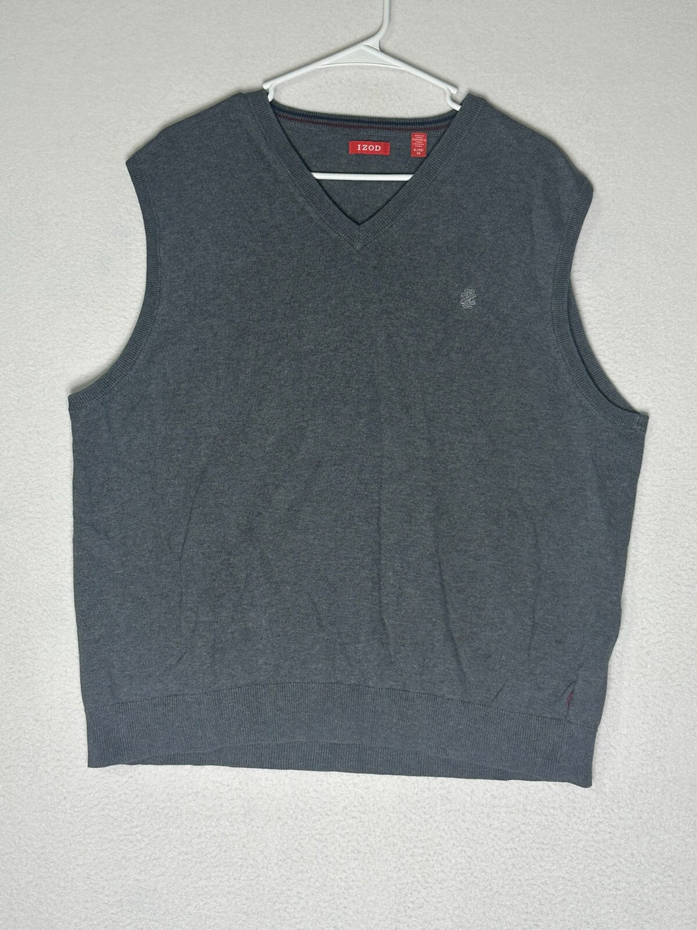 IZOD Grey V Neck Sweater Vest Men's Size XL