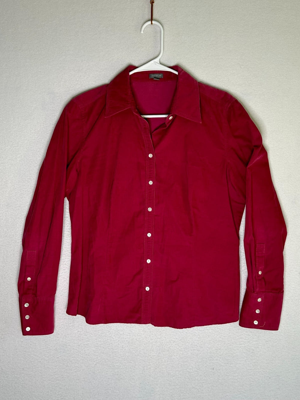 Ann Taylor Pink 100% Cotton Button Up Collared Long Sleeve Shirt Woman's 12