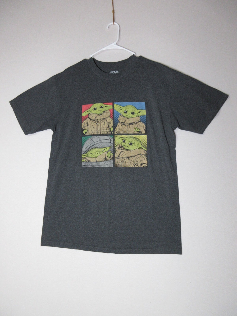 Star Wars Mens Crew Neck Baby Yoda Grogu T-Shirt Short Sleeve Size LT Gray